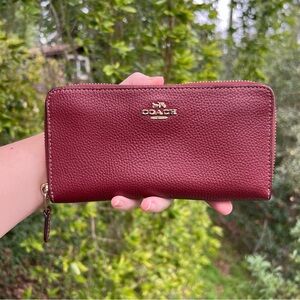 COACH Leather Wallet Burgundy w Gold Hardware AUTHENTIC